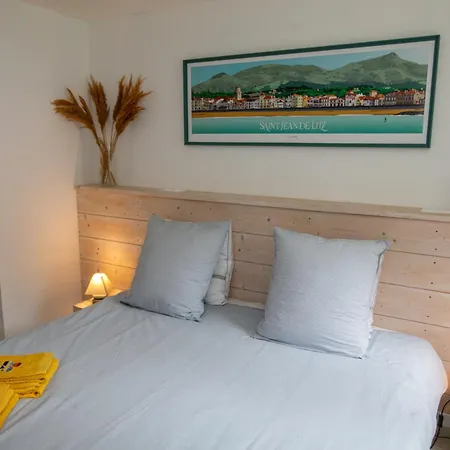 Bed & Breakfast Erreka Txikia Urrugne
